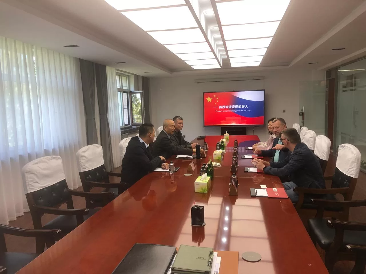 Рабочая поездка в Китай группы специалистов